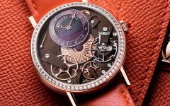 宝玑手表外观有划痕原因是什么